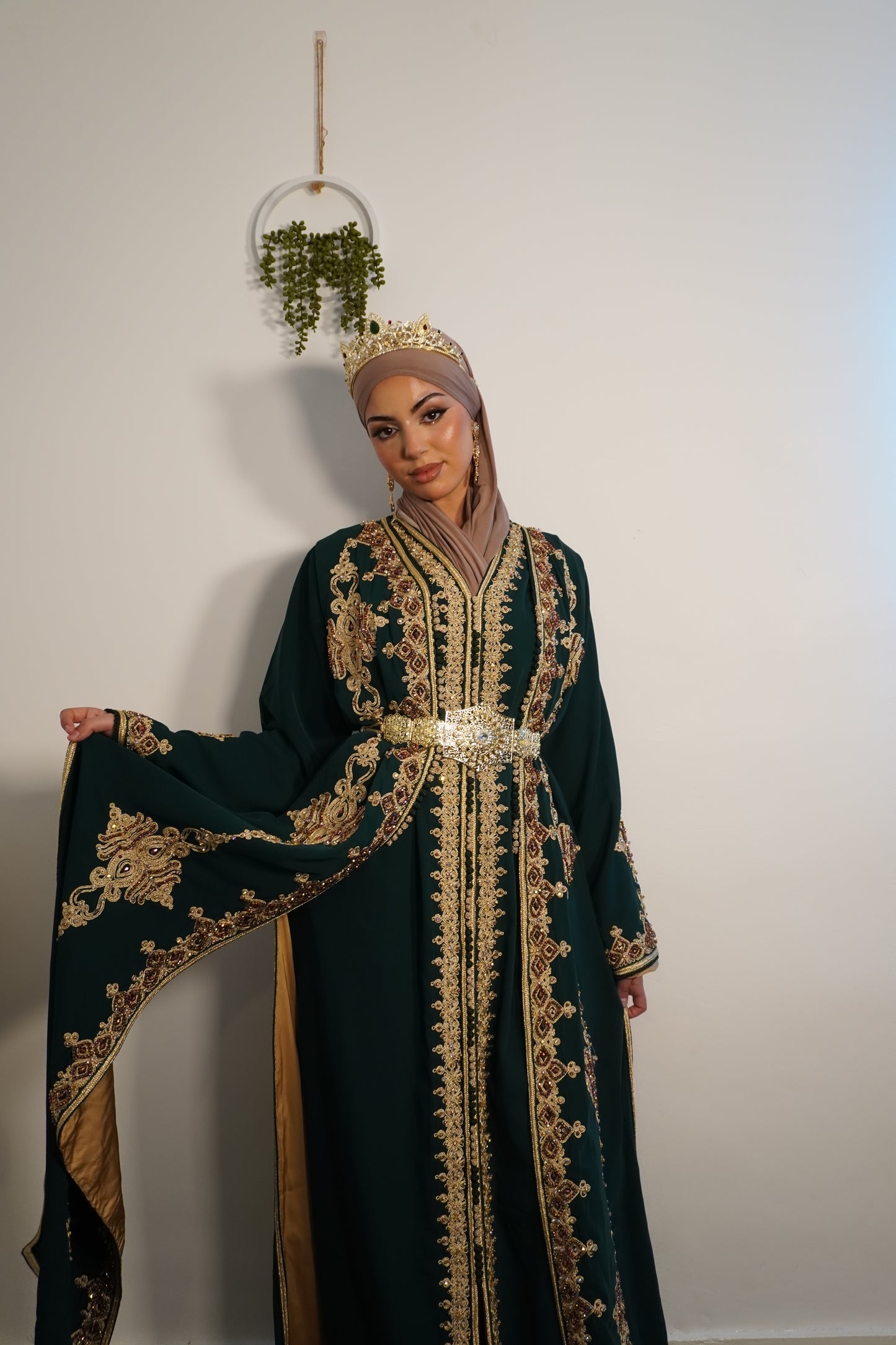 Emerald Layali Takshita